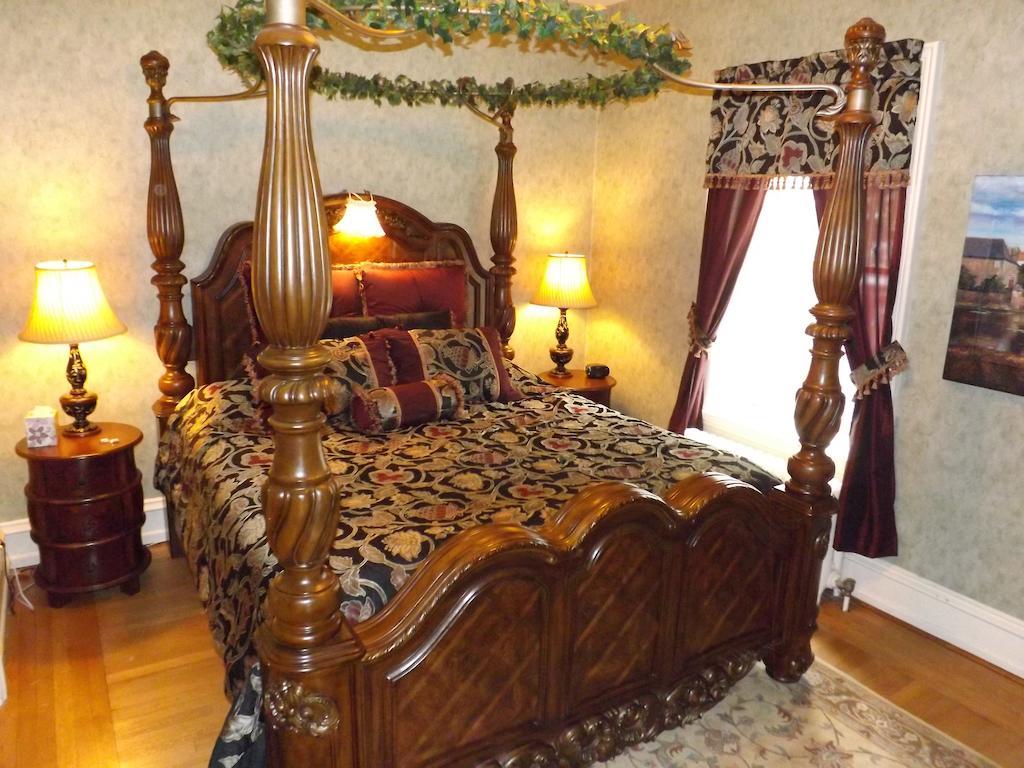 The Patriot House Bed & Breakfast Annville Room photo